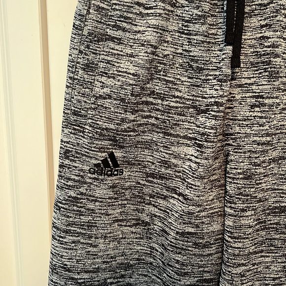 Boys Adidas Gray and Black Sweatpants Size Large - Picture 4 of 8